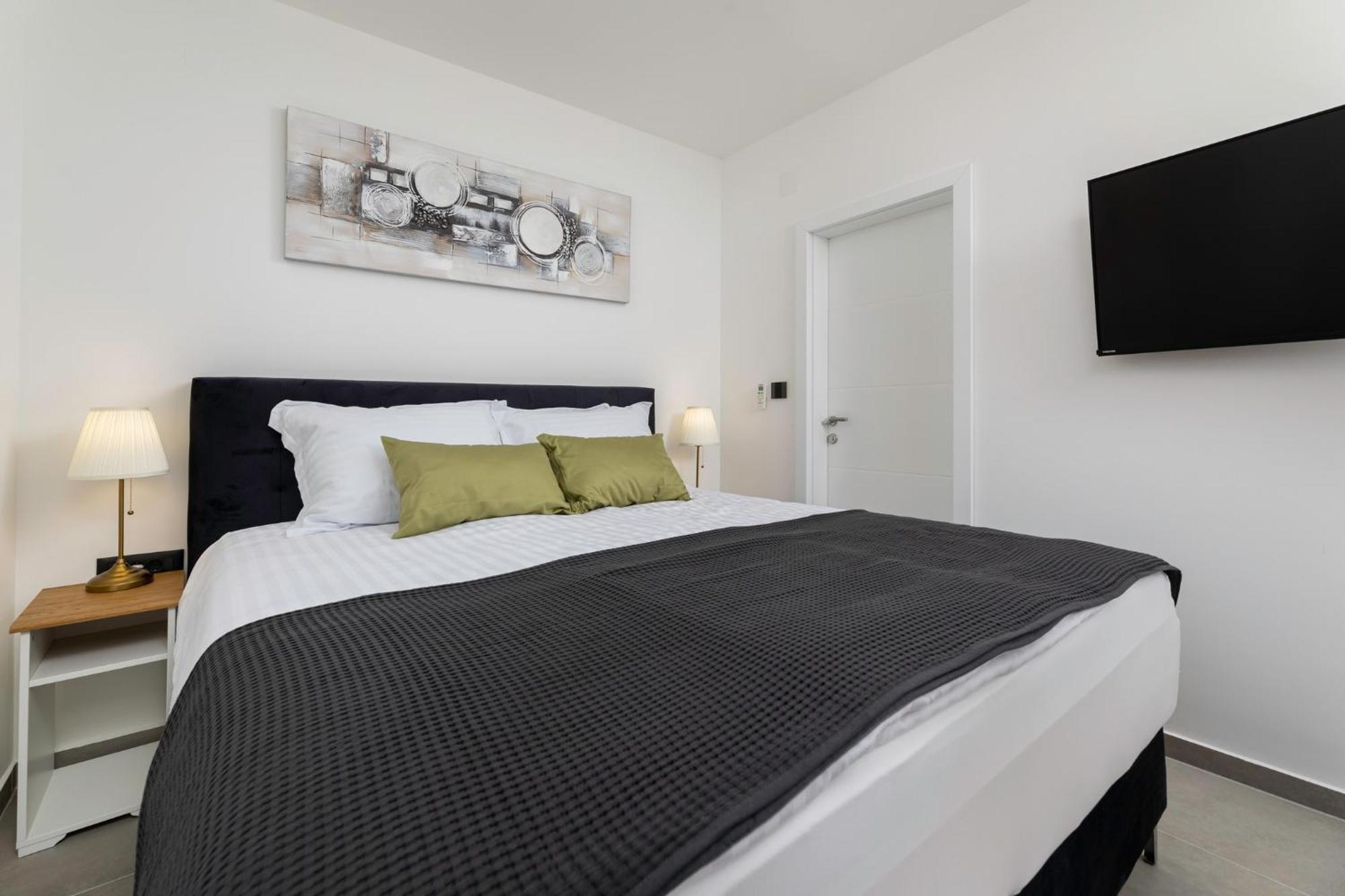Luxury Villa Adria Apartments Крк Экстерьер фото